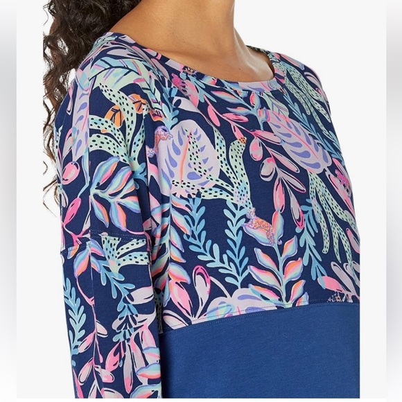 Lilly Pulitzer Finn Top NWT women’s size small colour block custom graphic print - Picture 3 of 16